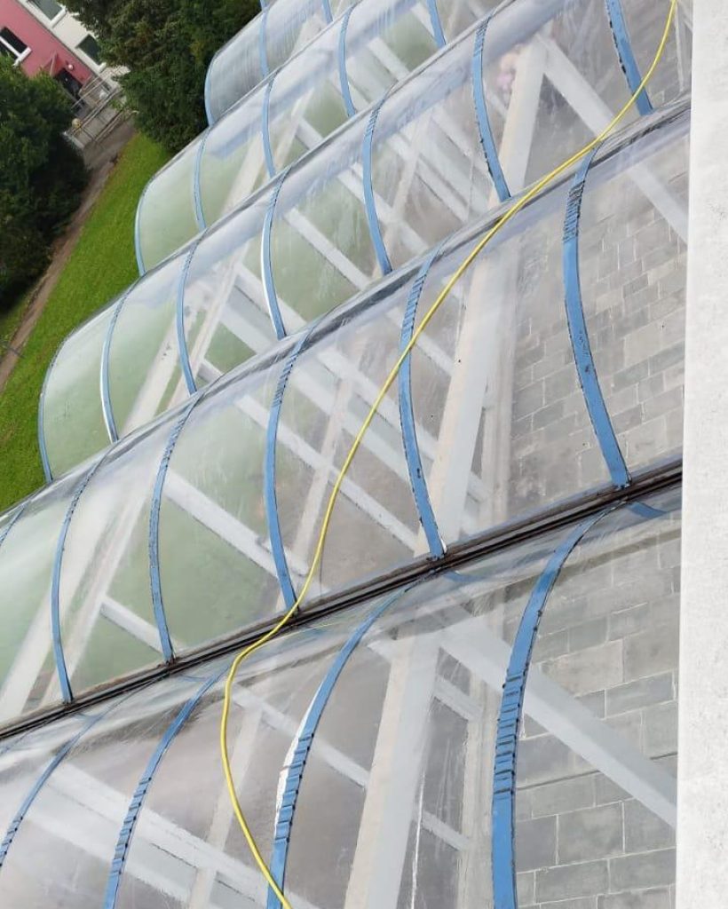 Terrassenüberdachung aus glas reinigen lassen firma Göttingen Northeim und umgebung Theune Glas und Gebäudereiniger